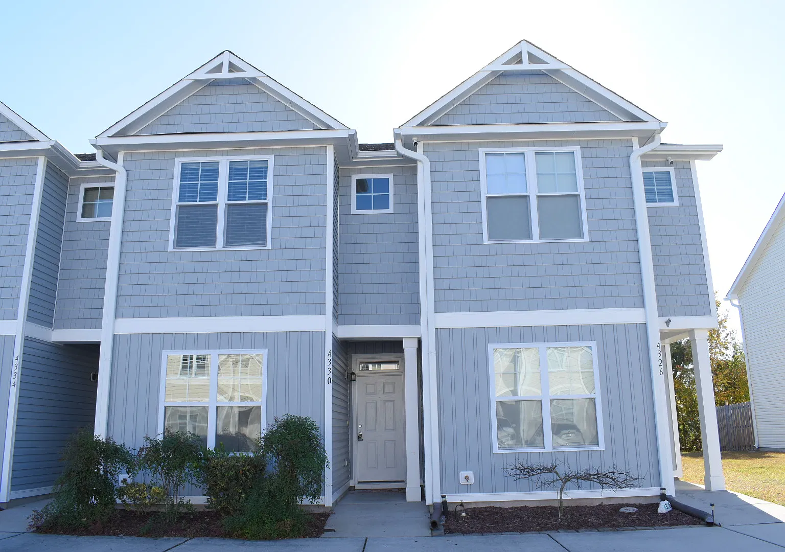 3 bed, 1454 sqft, $1,695 — Photo 1