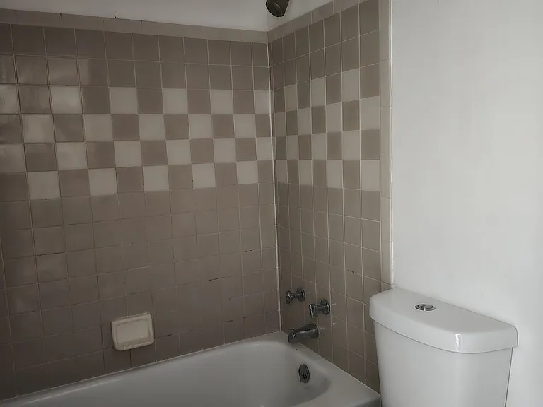 95 S 24th St #C — Photo 1