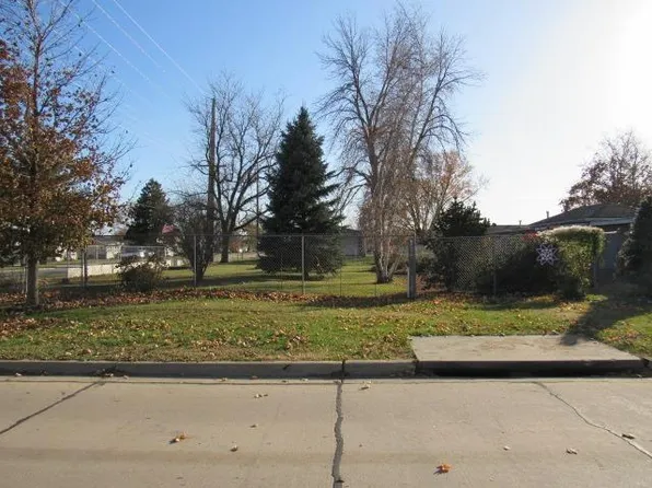 W Buckeye St, Monticello, IA 52310