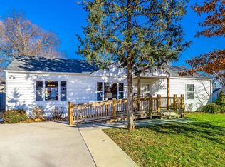 11202 W 69th St, Shawnee, KS 66203