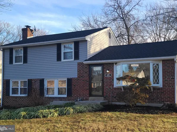 225 Willers Rd, Upper Chichester, PA 19014