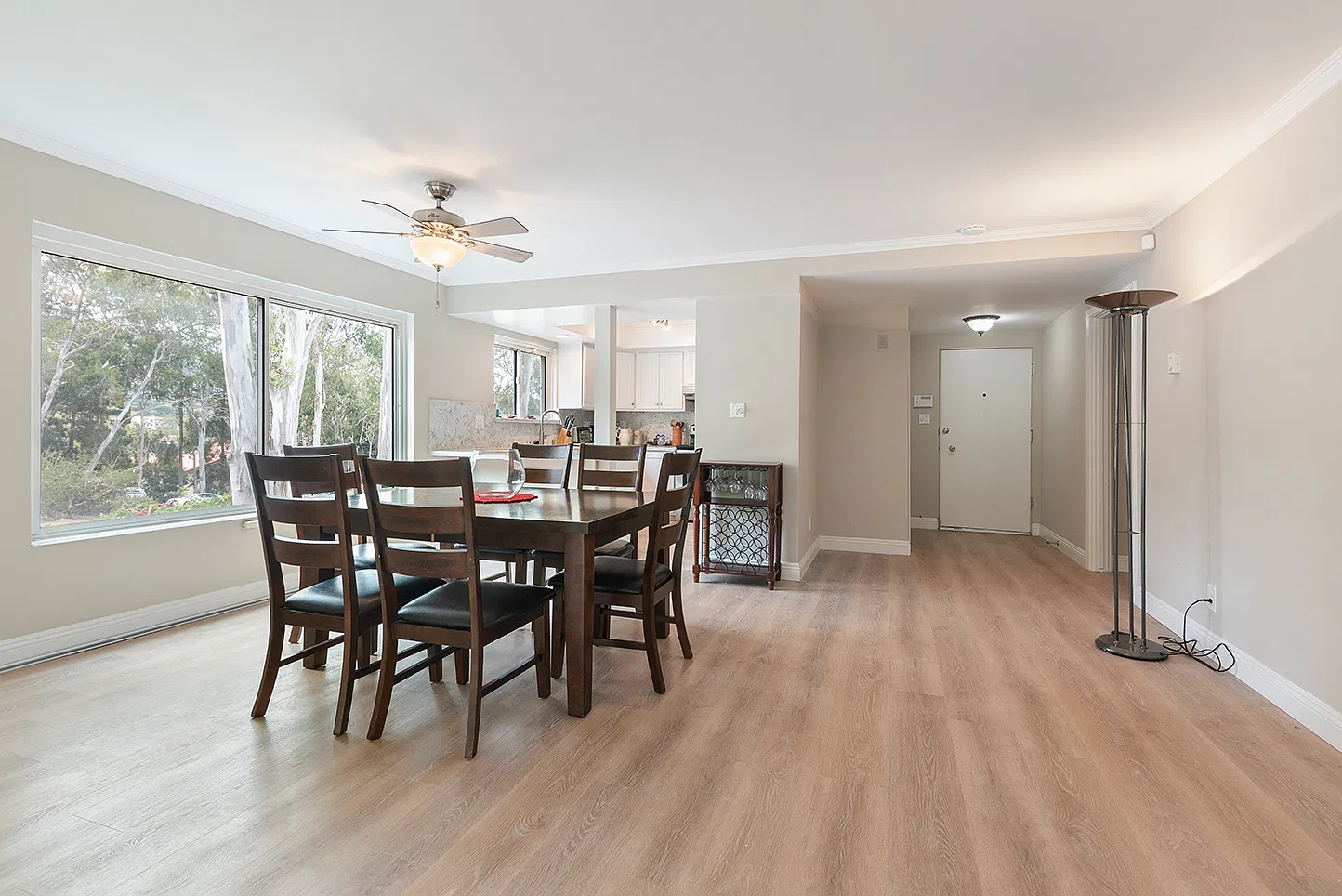 2 bed, 1312 sqft, $3,900 — Photo 2