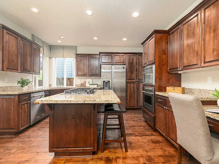13435 NW Payne Dr — Photo 9