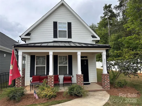 2261 Moss Haven Ln, Denver, NC 28037