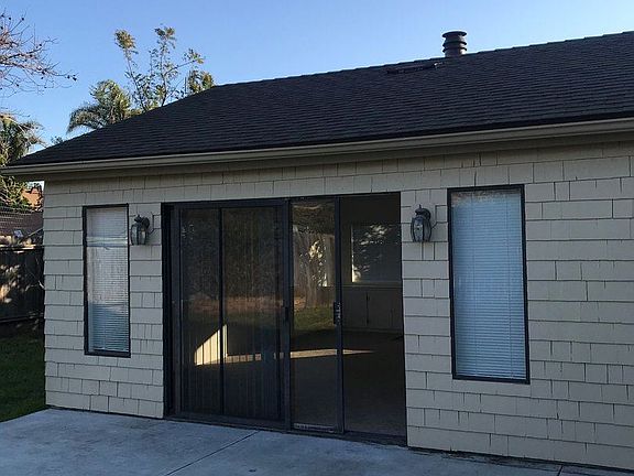 3rd image of 1474 Anita St