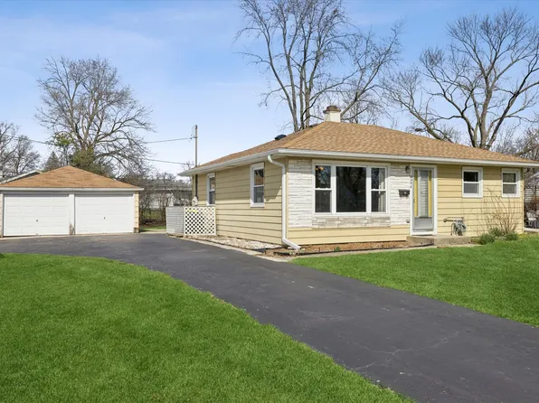 2904 Stork Ct, Rolling Meadows, IL 60008