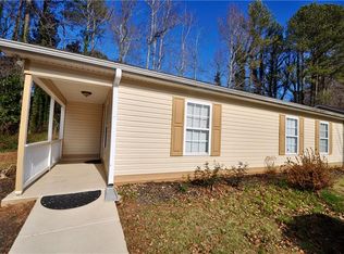 876 Claxton Dr SW, Mableton, GA 30126