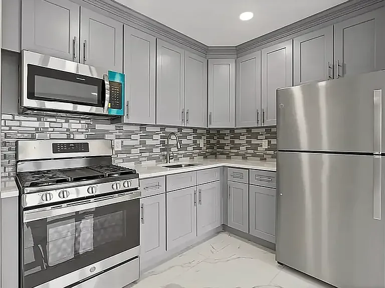 15002 Hillside Ave #609 — Photo 6