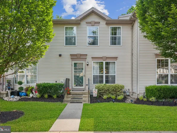 11 Woodbrook Dr, Mantua, NJ 08051