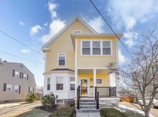 216 Willow St FLOOR 2, West Roxbury, MA 02132