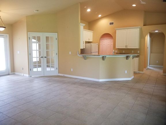3rd image of 1802 Ardisia St