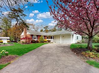 7 Pin Oak Trl, Medford, NJ 08055