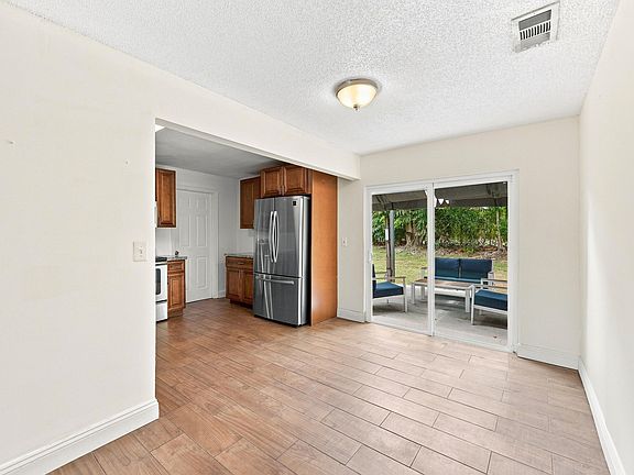 4th image of 9734 Alaska Circle