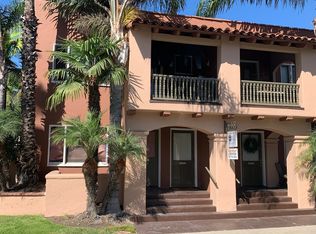 Beautiful 2 Bedroom One Bath Downstairs Unit With 2 Assigned Parking Spaces Located Near The Beach, Long Beach, CA 90802