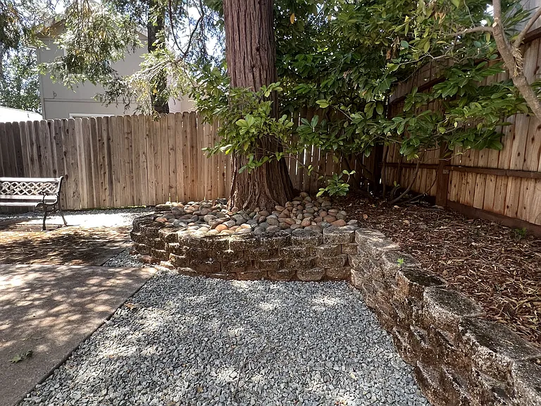 343 Horizon Cir — Photo 24
