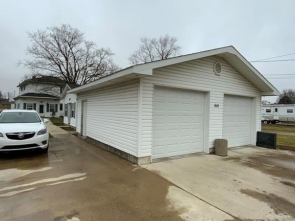 5th image of 641 Sweitzer St