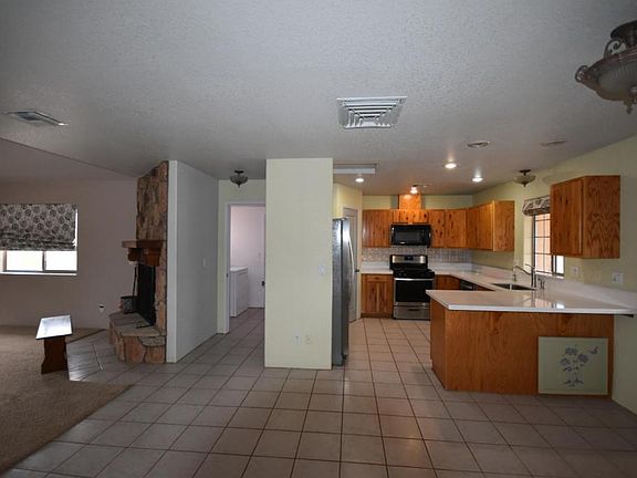 5th image of 7808 W Chinle Dr