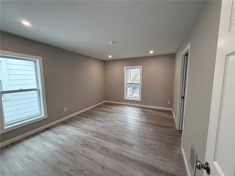 14 Willow Pl — Photo 6