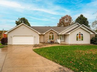 5 Linda Dr, Transfer, PA 16154