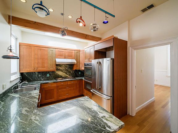 4th image of 323 San Jose Ave
