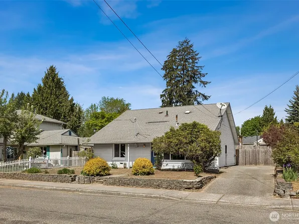 4905 234th St. SW, Mountlake Terrace, WA 98043