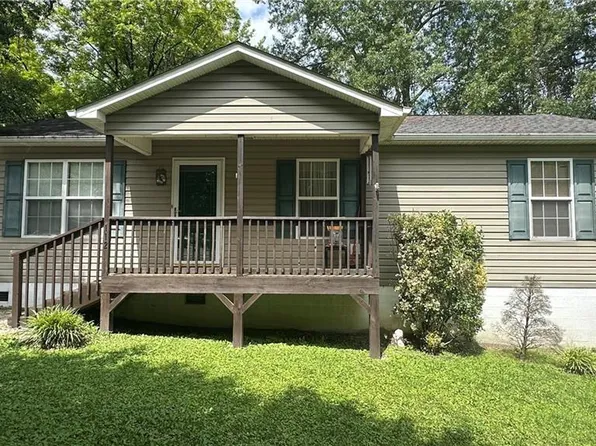 112 White St, Thomasville, NC 27360