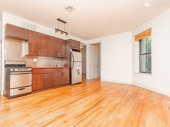 5th image of 469 Park Pl #4BX