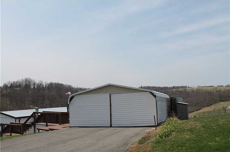 2nd image of 1376 Deerfield Rd