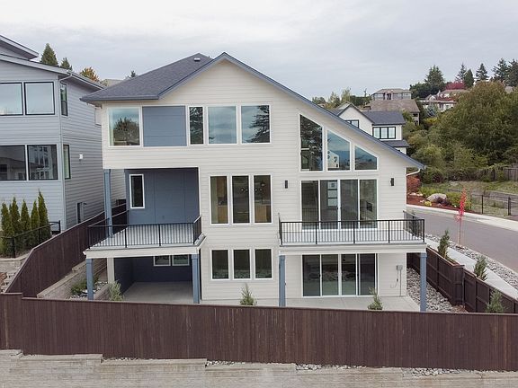 5th image of 1579 NW Goodwin St