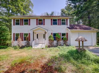 140 Bernadette Dr, Dingmans Ferry, PA