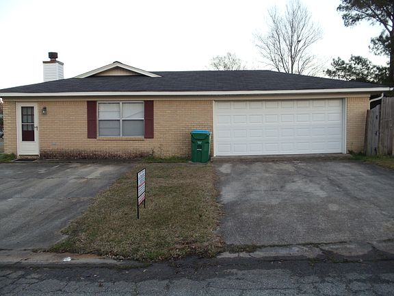 3rd image of 15313 Christopher Dr