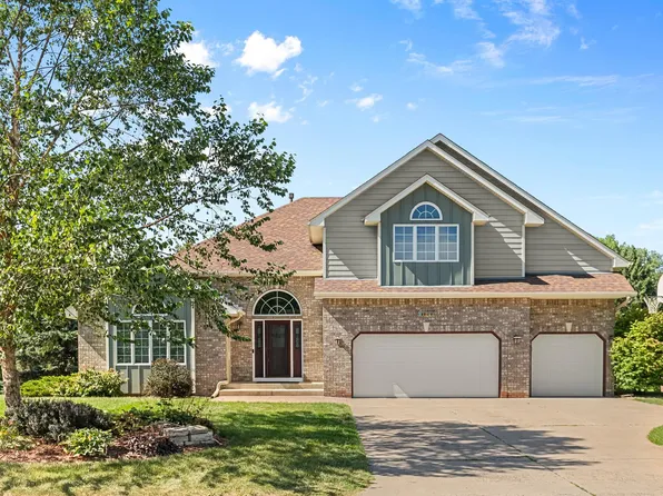 11862 Isanti St NE, Blaine, MN 55449