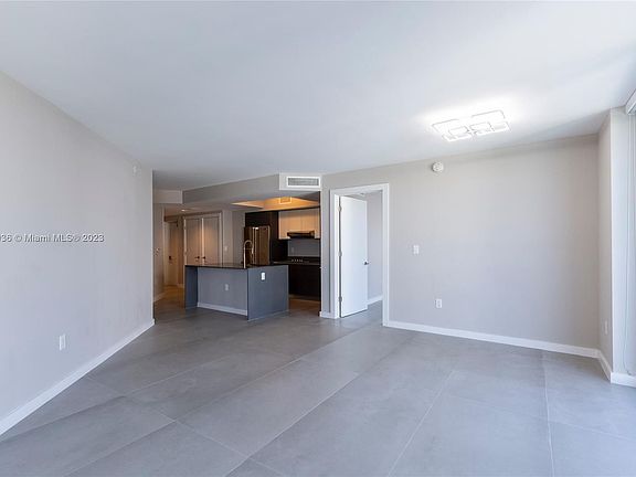 3rd image of 9821 E Bay Harbor Dr #601