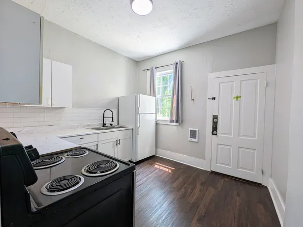 526 Fleming St Unit 1, Hendersonville, NC 28739