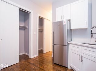 313 W 29th St #E1, New York, NY 10001