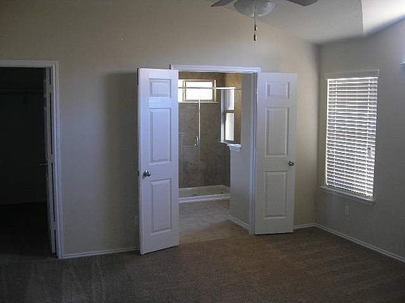 5225 Sandstone Drive