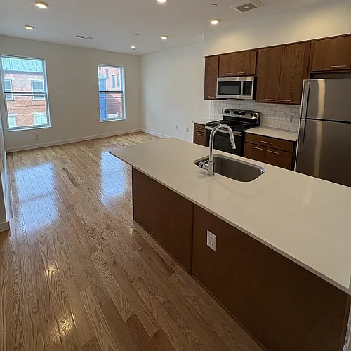 Floor plan 1512 Republic St 203