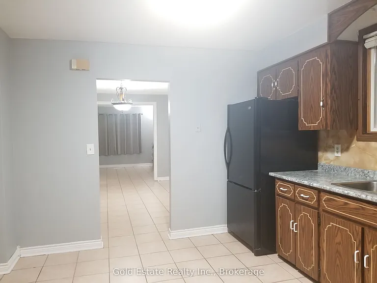 426 Langlois Ave #UPPER — Photo 14