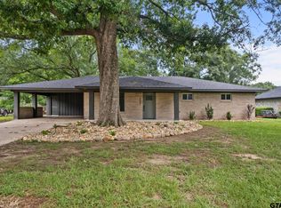 2009 Happy St, Mount Pleasant, TX 75455