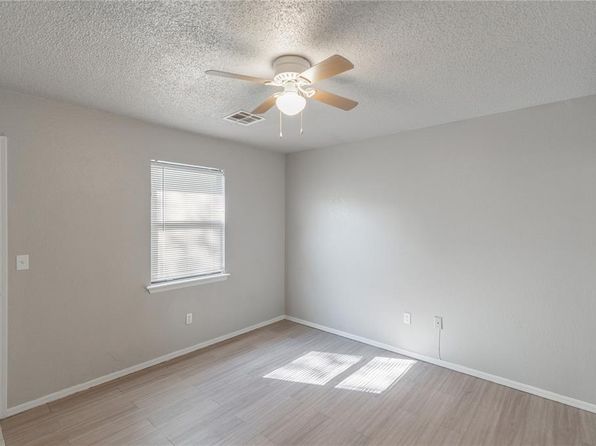 oklahoma-city-oklahoma-2088187575 picture