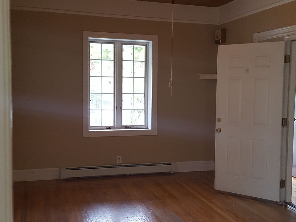 2nd image of 226 3rd St
