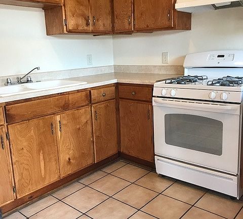3rd image of 317 S Montezuma St APT A