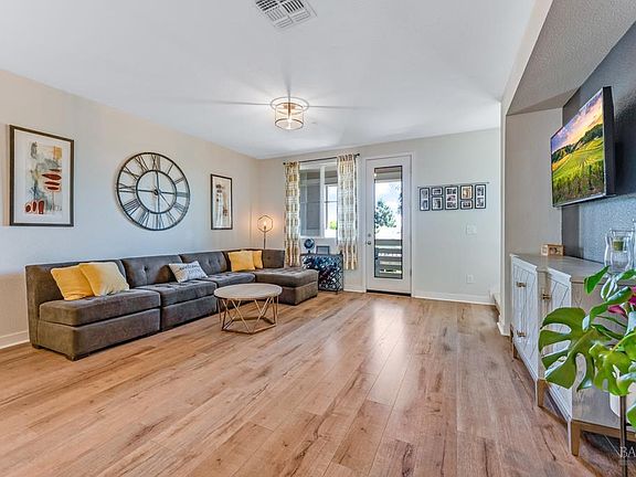 2nd image of 218 Johnson Street