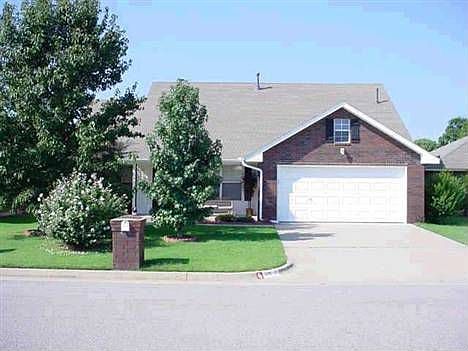 1st image of 1025 Sennybridge Dr