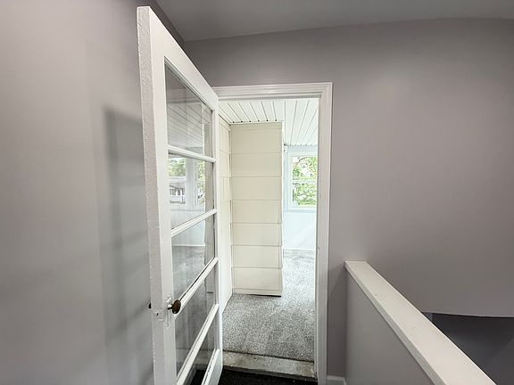 3rd image of 320 Chestnut St APT 2