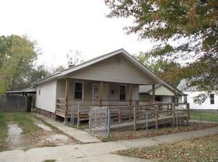 1933 S 16th St, Springfield, IL 62703