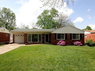 1129 Putter Ln, Saint Louis, MO 63132