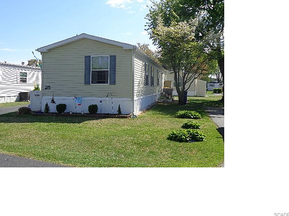 3rd image of 25 Candlelight Ln #53485