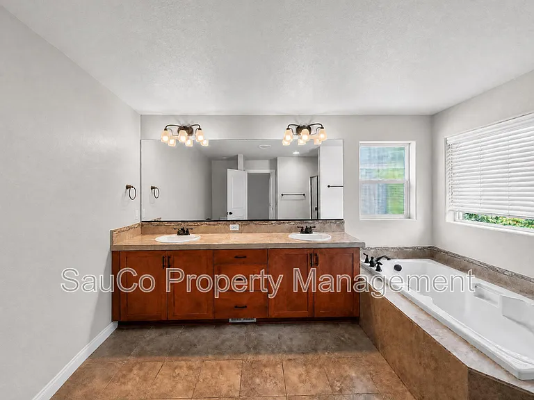 20269 SW Gracie St — Photo 18