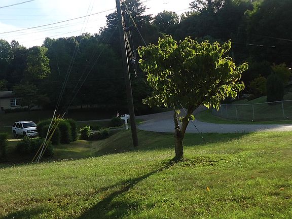 4th image of 1704 Howard Dr #Ne